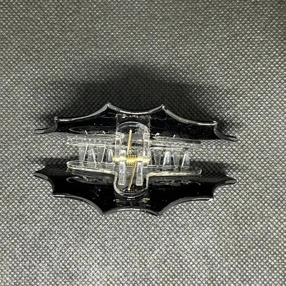 Halloween themed spider web  hair clip πΈοΈ - Picture 6 of 6